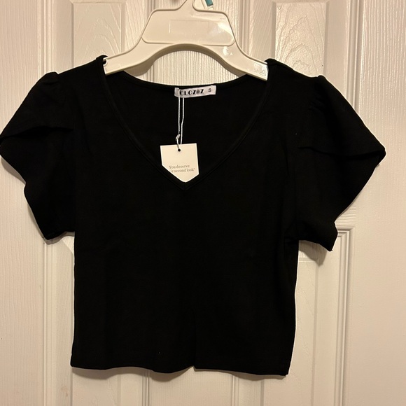 CLOZOZ V Neck Petal Short Sleeve Crop Topπfor Womenπ©π½Sz Small - Picture 4 of 9